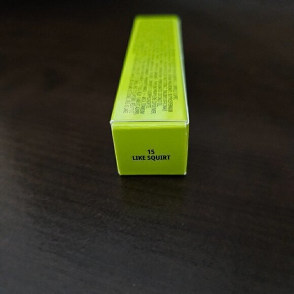 Mac SQUIRT PLUMPING GLOSS STICK in Like Squirt (NIB) - PRICE IS FIRM - Picture 3 of 6